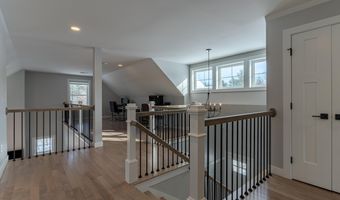 22 Sunrise Cir, Auburn, NH 03032