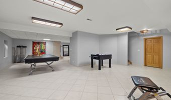 1760 W Whispering Ct, Addison, IL 60101