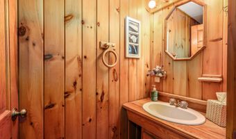 48 Pleasant Rise Ext, Brookfield, CT 06804