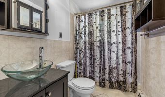 93 Kenwood St, Berlin, CT 06037
