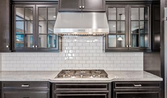 903 W GLACIER Dr, Chandler, AZ 85248