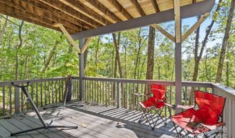 28 Foxberry Dr, Arden, NC 28704