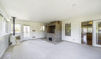 938 Cypress Point Loop, Ashland, OR 97520