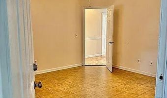 569 CAMELIA St, Atlantic Beach, FL 32233