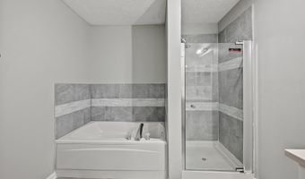 3704 EXCALIBUR Ct 104, Bowie, MD 20716