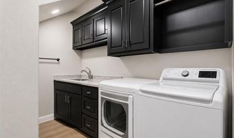 1707 Warwick Cir, Ardmore, OK 73401