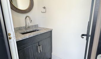 281 7th St, Avalon, NJ 08202