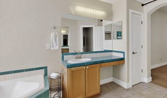 10809 CHICOBUSH Dr NW, Albuquerque, NM 87114