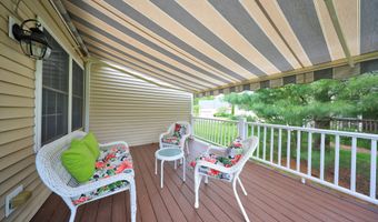136 Thistle Pond Dr 136, Bloomfield, CT 06002