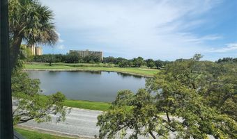 2615 COVE CAY Dr 401, Clearwater, FL 33760