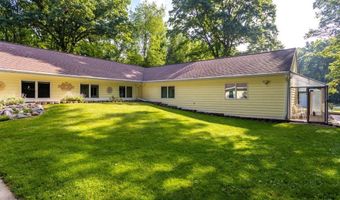 3900 Dursum Ave NE, Ada, MI 49301