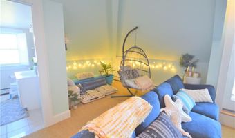 398 Wolcott Ave 9, Middletown, RI 02842