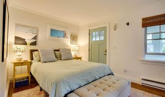 45 Burnside Ave, Newport, RI 02840