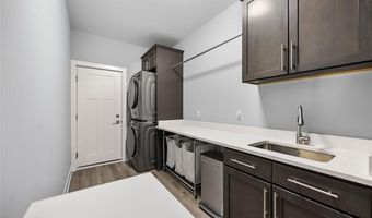 73404 Castle Ct, Armada, MI 48005