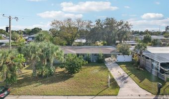 520 FAIRFAX Ln, Apollo Beach, FL 33572