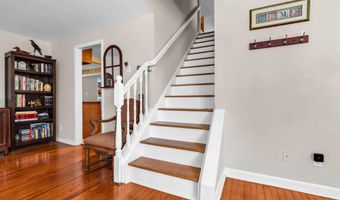 101 River Ct, Belmar, NJ 07719