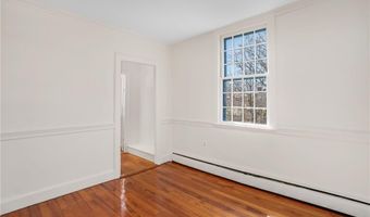 14 Elm St, Newport, RI 02840