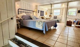 16 Pelican St, Alligator Point, FL 32346