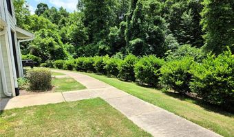 447 W LONGLEAF Dr, Auburn, AL 36832