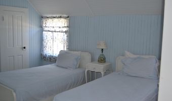 18 Bridge Ave, Bay Head, NJ 08742