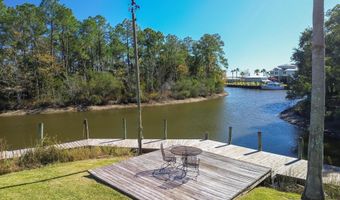 10452 Riviere Vue Dr, Biloxi, MS 39532