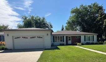 1323 N 3rd St, Aberdeen, SD 57401