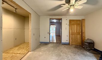 877 Grand Falls Rd, Baileyville, ME 04694