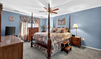 905 Madaline Dr 905, Avenel, NJ 07001