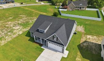 823 Mulligan Dr, Ayden, NC 28513
