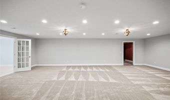 85 Brighton Dr, Aurora, OH 44202