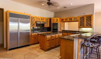 40777 N ECHO CANYON Dr, Cave Creek, AZ 85331