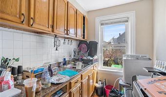 110 Cleveland St, Central Falls, RI 02863