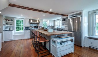 83 Thomson Rd, Bethlehem, CT 06751