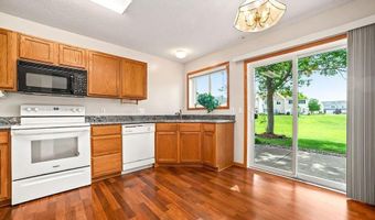 15671 Finch Ave, Apple Valley, MN 55124