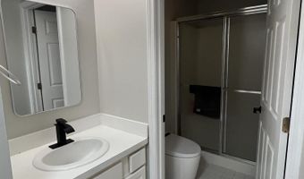 3381 Cromwell Rd, Ann Arbor, MI 48105