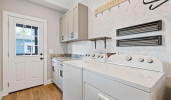 226 Old Canton Cir, Ball Ground, GA 30107