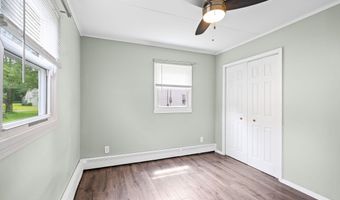 8 Mayhall St, Albany, NY 12205