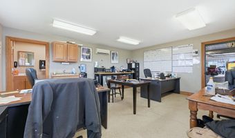 135 E Brown Dr, Avilla, IN 46710