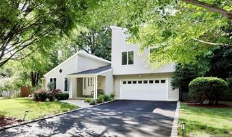 69 Pittis Ave, Allendale, NJ 07401