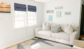 22 Presidents Rd, Bourne, MA 02532