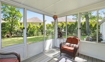 1414 New London Ave, Cranston, RI 02920