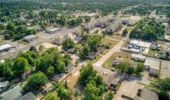 3713 N Peniel Ave, Bethany, OK 73008
