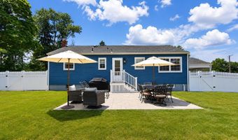 469 East Rd, Belford, NJ 07718