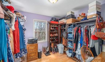 32 Foxberry Dr, Arden, NC 28704