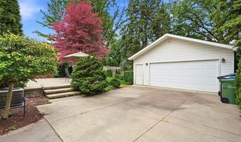 6354 Shenandoah Ave, Allen Park, MI 48101