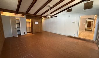 1901 W Briscoe Ave, Artesia, NM 88210