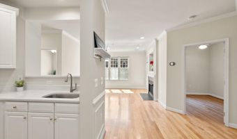 1321 N ADAMS Ct 201, Arlington, VA 22201