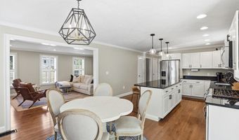 37 Hemlock Dr, Ayer, MA 01432