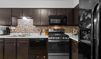 13941 Herald Ct, Apple Valley, MN 55124