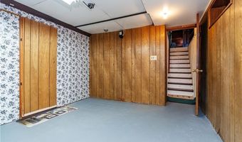 38 Greenwood Rd, North Kingstown, RI 02852